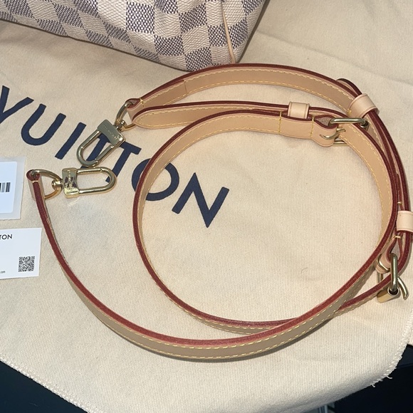 Louis Vuitton Damier Azur Speedy 30” - Picture 10 of 16